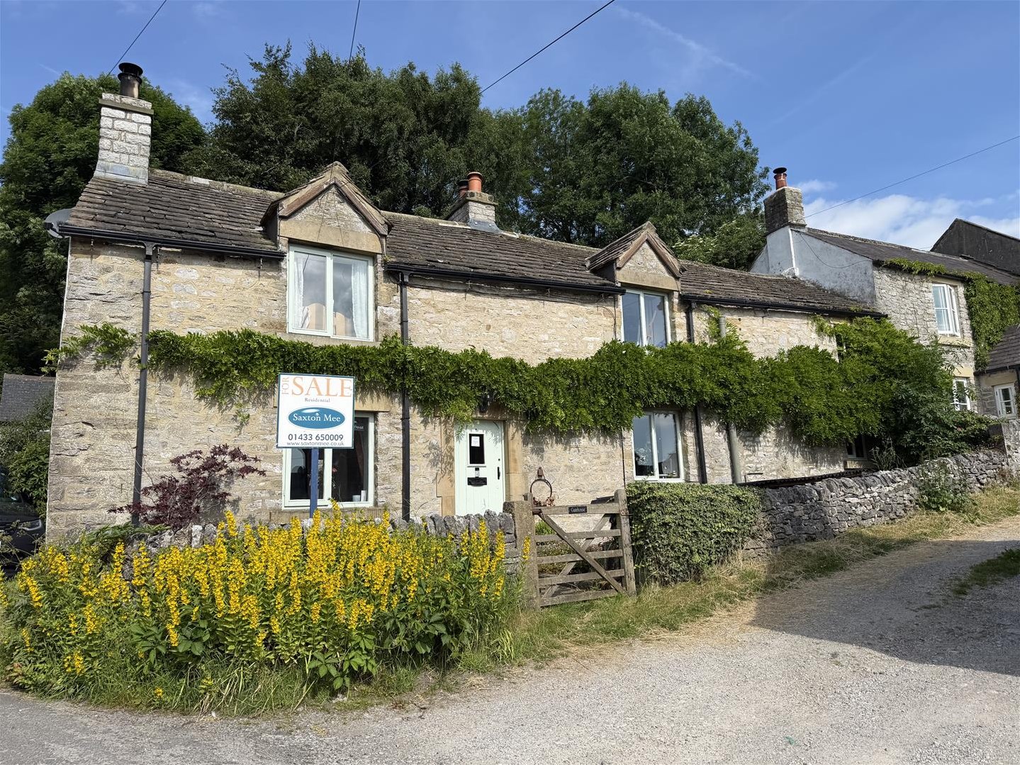 Little Hucklow, Little Hucklow Buxton — Saxton Mee