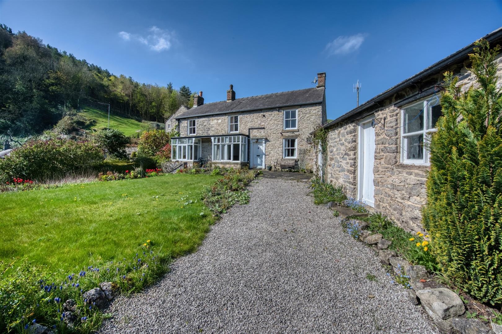 Goosehill, Castleton — Saxton Mee