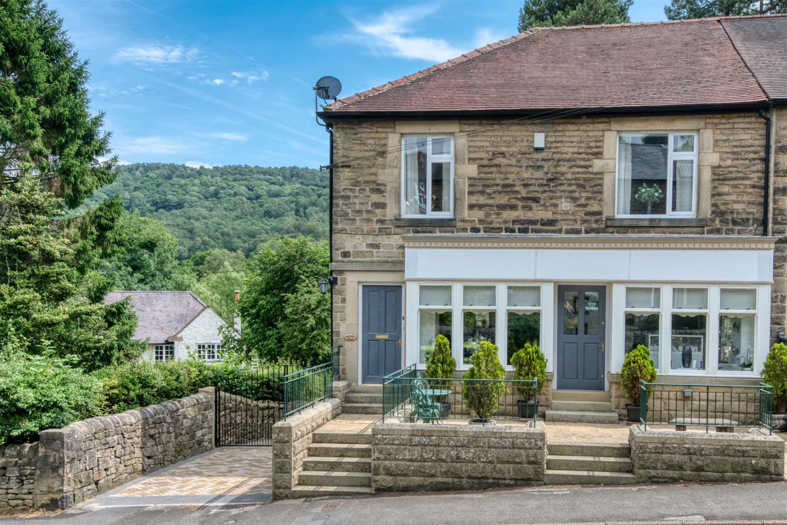 Main Road, Grindleford, Hope Valley Offers around — Saxton Mee