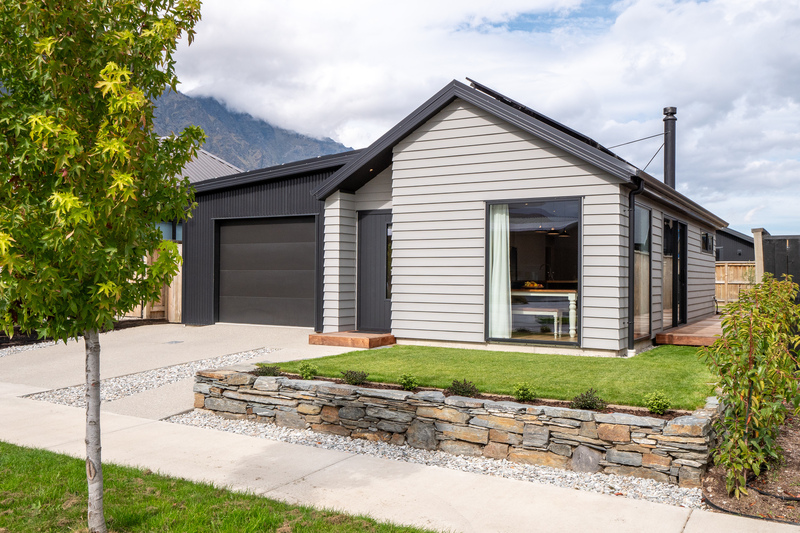 sold Impressive Package on Perendale → 26 Perendale Road Hanley's Farm, Queenstown 3 beds 2 bathrooms 1 car — Weka Legal & Real Estate