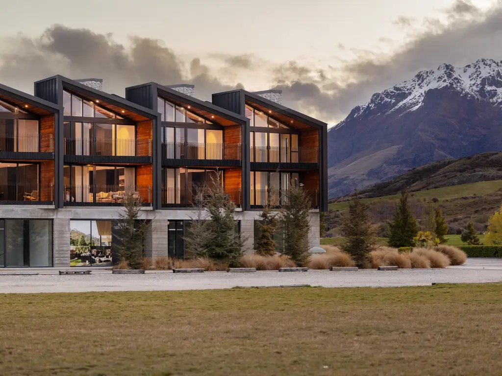 Clubhouse Lane — New Zealand Sotheby's International Realty Queenstown