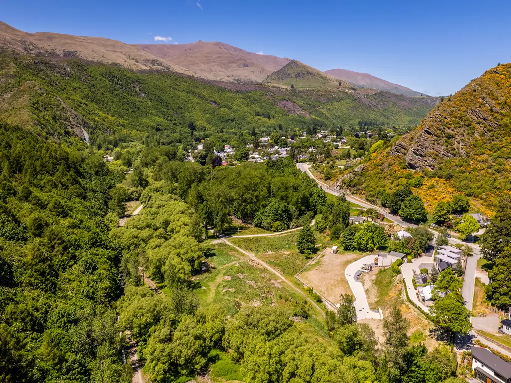 15 Gala Burn Lane, Arrowtown — New Zealand Sotheby's International Realty Queenstown