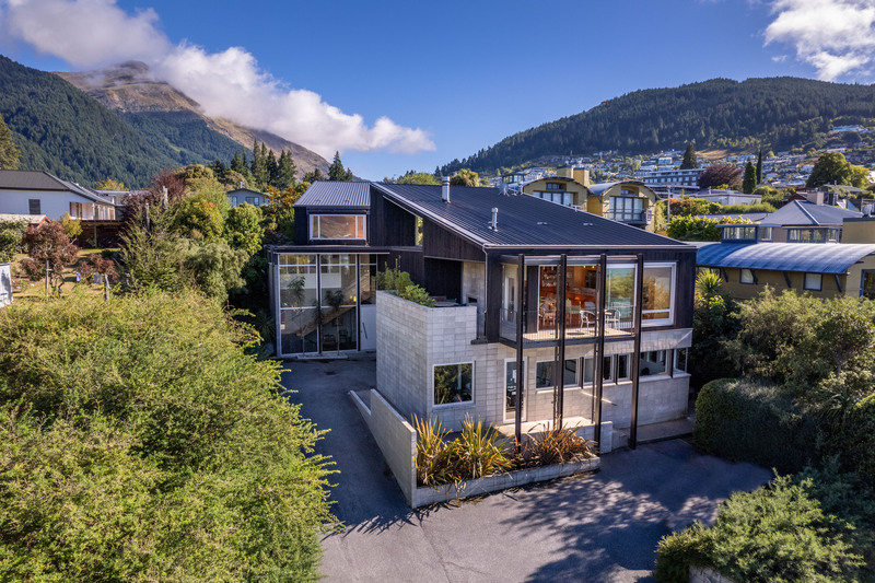 sold Your Luxury Park Street Retreat? → 44-46 Park Street Queenstown 4 beds 4 bathrooms 4 cars — Weka Legal & Real Estate