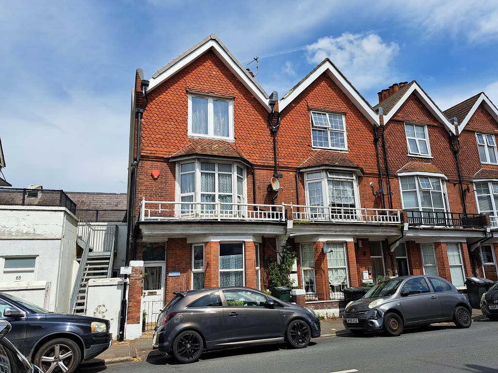Redoubt, Eastbourne, BN22 7AS — Home Sweet Home