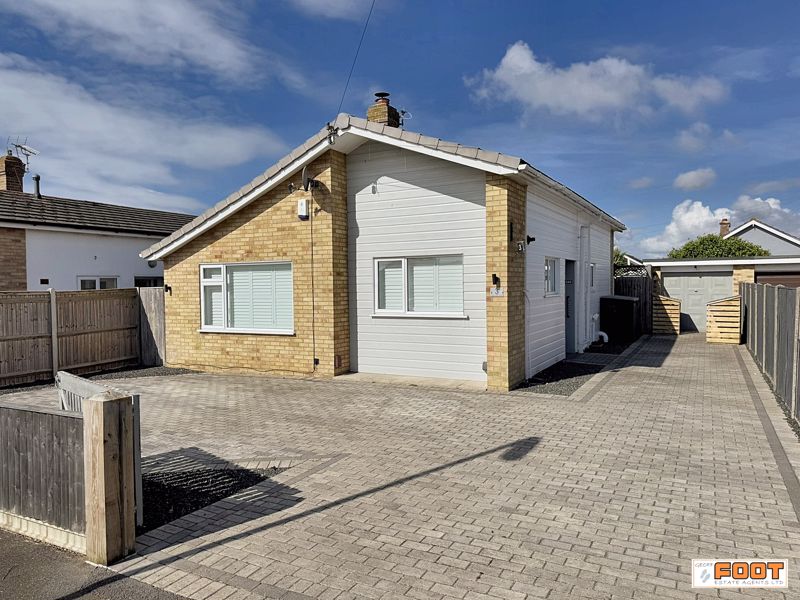 Ashwood Close, Hayling Island — Geoff Foot