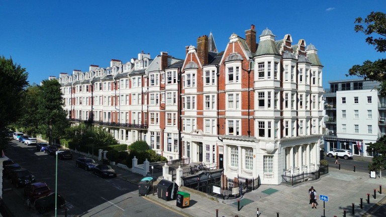 Holland Road, Hove, BN3 — Tailor James