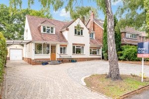 Randall Road, Hiltingbury, SO53 — Rowe & Co.