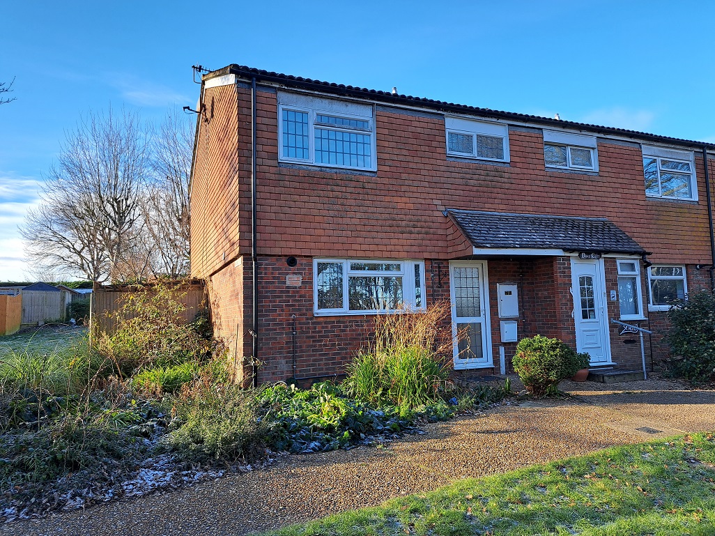 West Hampden Park, Eastbourne, BN22 0UQ — Home Sweet Home