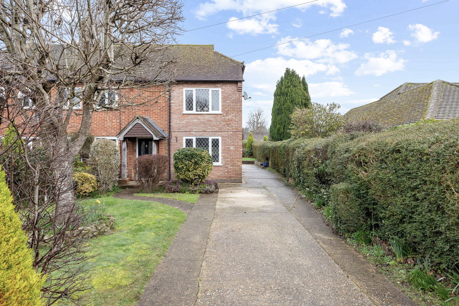 Egmont Road, Easebourne, Midhurst, GU29 9BG — Daniel Arrowsmith (eXp)