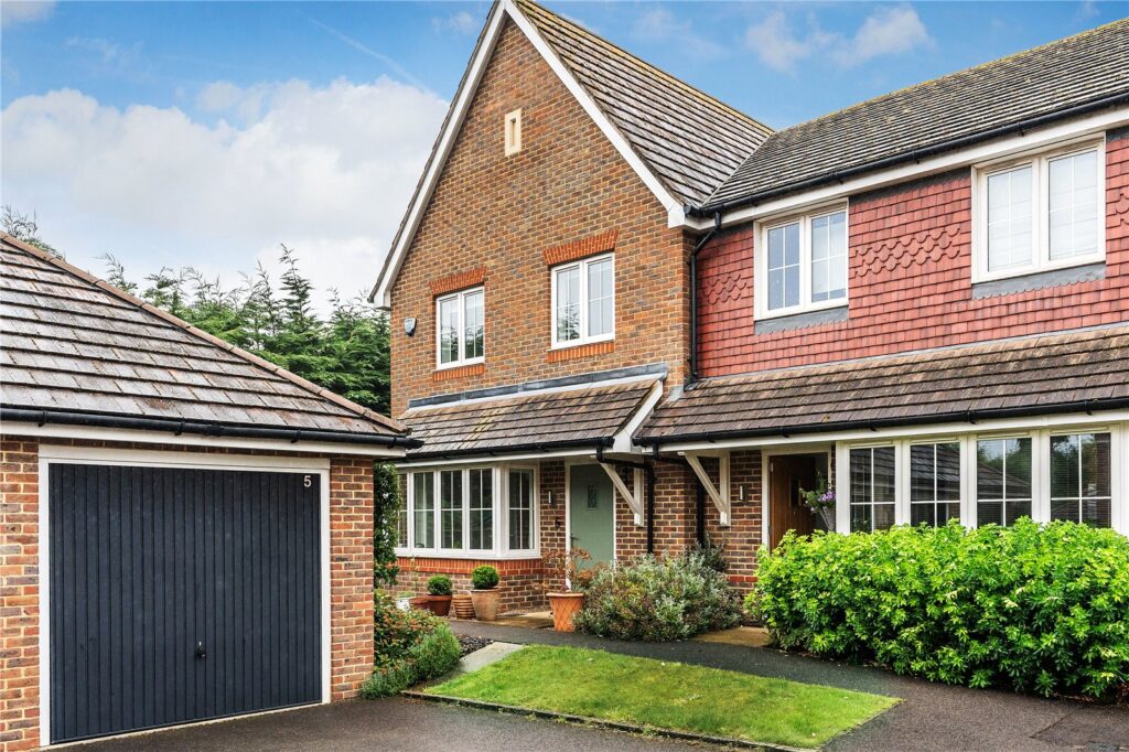 Morgan Close, Guildford — Grantley Sales & Lettings
