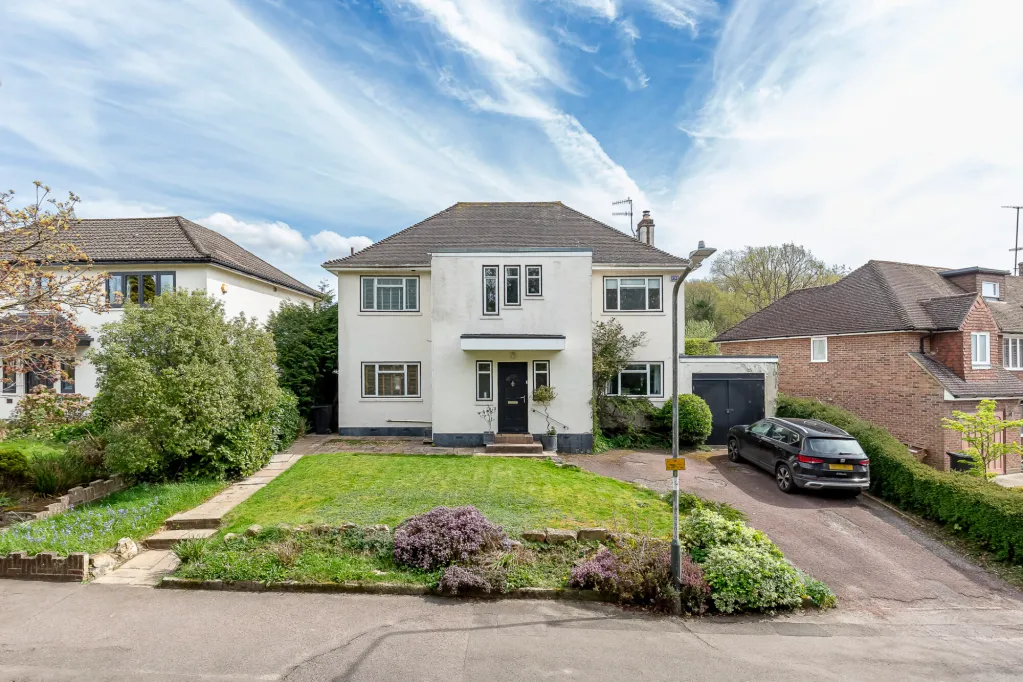 Connaught Way, Tunbridge Wells, TN4 — Alexandre Boyes
