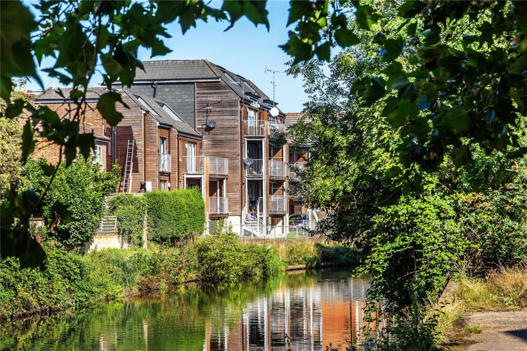 Walnut Tree Close, Guildford, Surrey, GU1 4UL — Grantley Sales & Lettings
