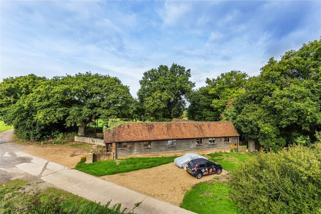 Knowle Lane, Cranleigh — Grantley Sales & Lettings
