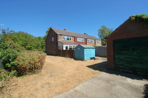St. Edwards Road, Netley Abbey, Southampton — Hunters