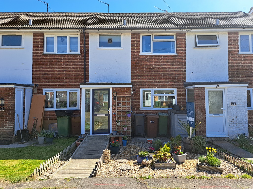 Winkney Road, Hampden Park, Eastbourne, BN22 9LL — Home Sweet Home