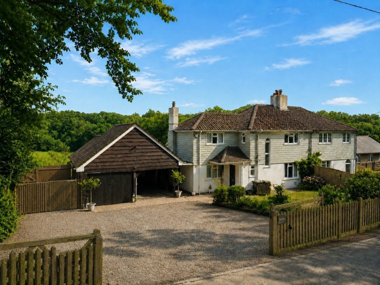 Mount Pleasant Lane, Lymington, Hampshire — Fells Gulliver