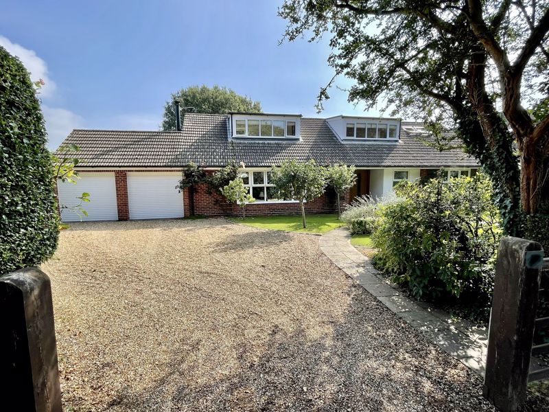 Staunton Avenue, Hayling Island — Geoff Foot