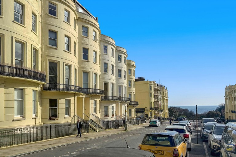 Brunswick Place, Hove, BN3 — Tailor James