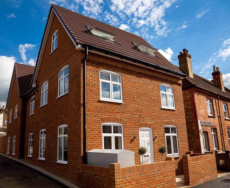 Falcon Road, Guildford — Grantley Sales & Lettings