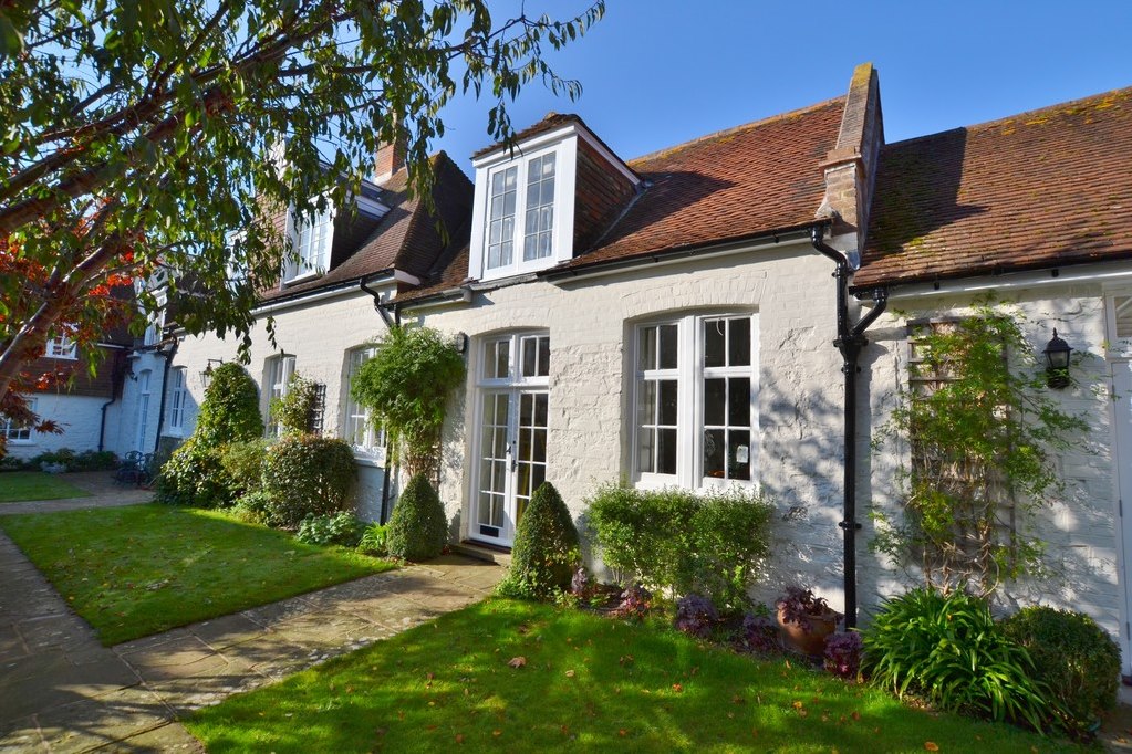 Biddulph Mews, Duncton, Petworth Guide price — Barrington & Company