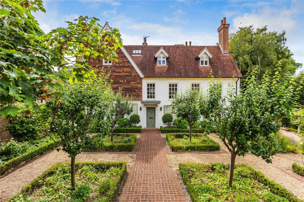 Borough Road, Godalming — Grantley Sales & Lettings