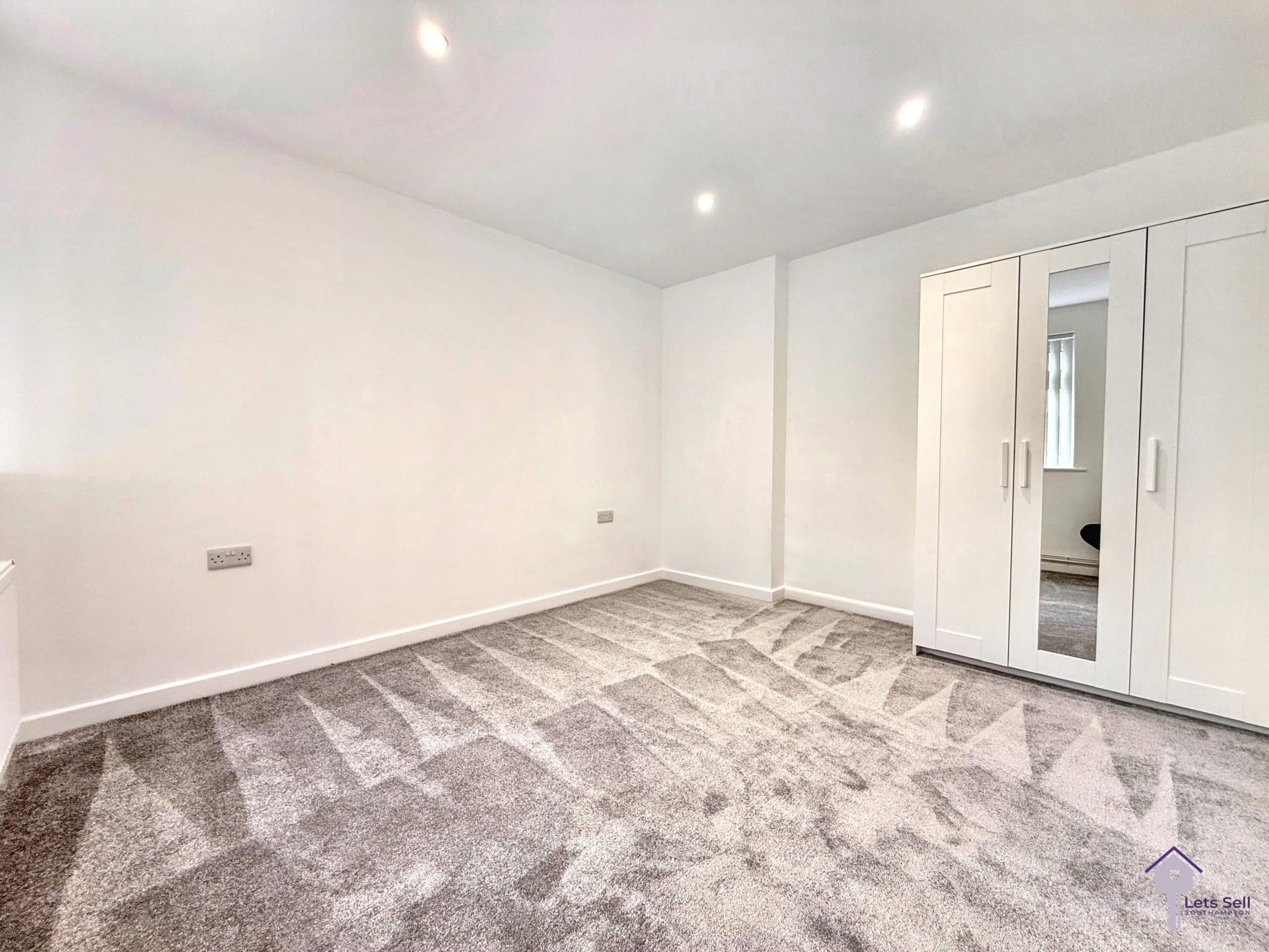 Bitterne Road West, SO18 — Let's Rent