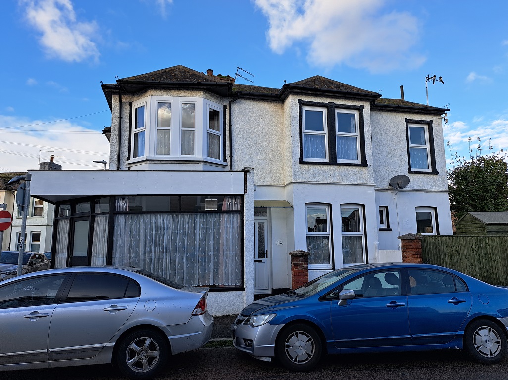 Winchcombe Road, Eastbourne, BN22 8DF — Home Sweet Home