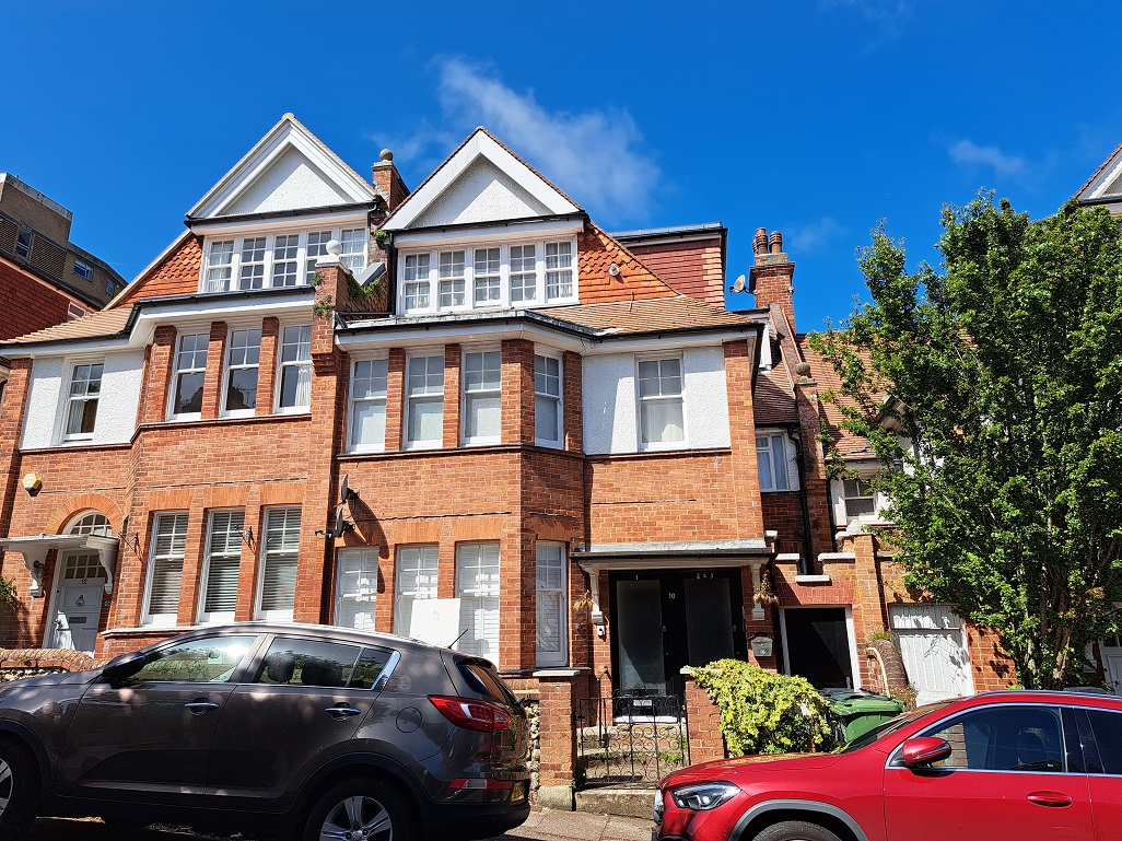 South Cliff Avenue, Eastbourne, BN20 7AH — Home Sweet Home