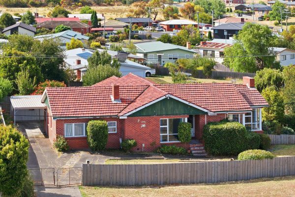 2 Austins Ferry Road, AUSTINS FERRY TAS 7011 — Roberts Glenorchy