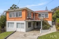 77 Thistle Street West — Harrison Agents Hobart