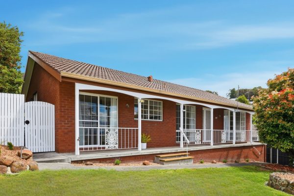213 Marys Hope Road, ROSETTA TAS 7010 — Roberts Glenorchy