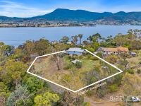 38 Otago Bay Road — Ripple Realty