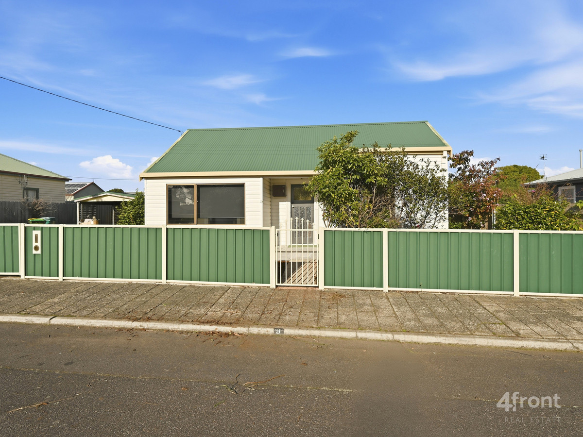 9 Smith Street, Devonport TAS 7310 — 4Front Real Estate