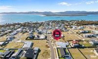 Hawley Beach 3 Diamond Way — Halliwell Property Agents