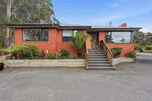 307 Strickland Avenue, South Hobart TAS 7004 Sold — Slate Estate Agents