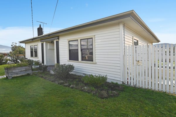 1 Grayton Street, GLENORCHY TAS 7010 — Roberts Glenorchy