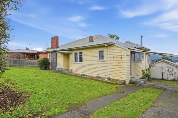 24 Barnett Avenue, NEW NORFOLK TAS 7140 — Roberts Glenorchy